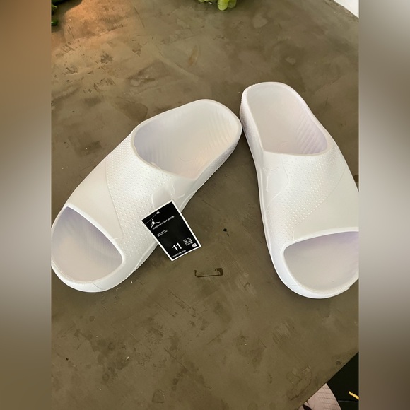 JORDAN POST SLIDE size 11 New With Tags - Picture 2 of 3